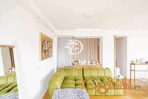 Trosoban stan sa velikom terasom na Vračaru, 87m2